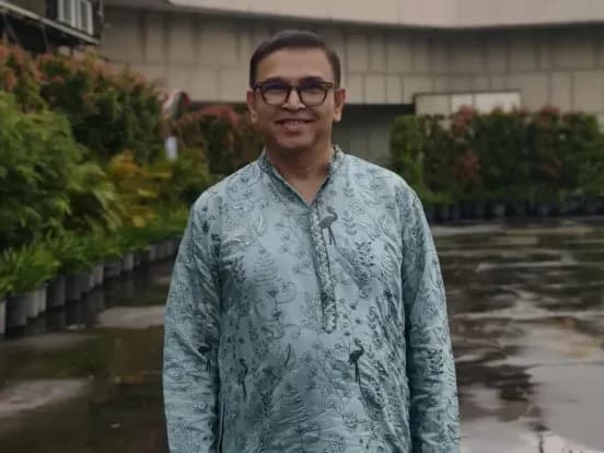 Operator bank sampah